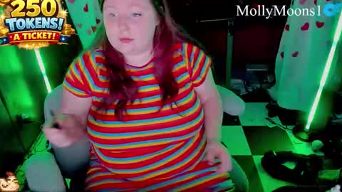 Snapshot of molly_moons chatting on 05-01-26, 09:19 molly_moons online show from 05-01-26, 09:19