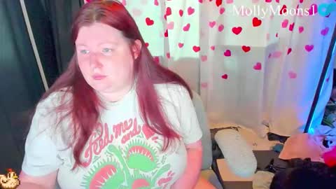 Snapshot of molly_moons chatting on 05-05-26, 05:43 molly_moons online show from 05-05-26, 05:43