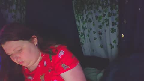 Snapshot of molly_moons chatting on 05-10-26, 09:03 molly_moons online show from 05-10-26, 09:03