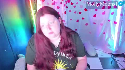 Snapshot of molly_moons chatting on 05-13-26, 12:19 molly_moons online show from 05-13-26, 12:19