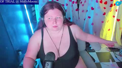 Snapshot of molly_moons chatting on 05-23-26, 04:39 molly_moons online show from 05-23-26, 04:39