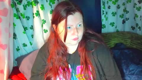 Snapshot of molly_moons chatting on 05-31-26, 08:54 molly_moons online show from 05-31-26, 08:54