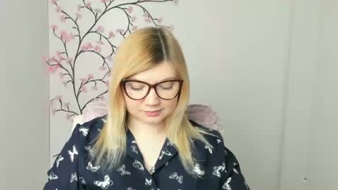 Molly online show from 02-08-26, 01:03