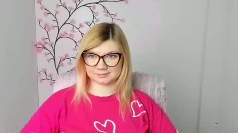 Molly online show from 02-13-26, 01:18