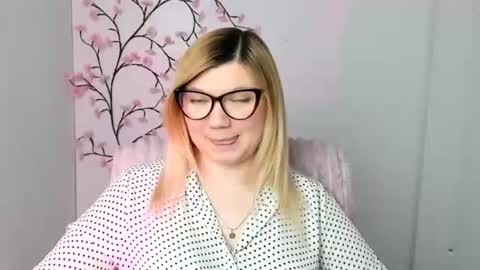 Molly online show from 02-23-26, 12:46