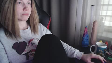 I have new photos come and see with love Molly online show from 03-12-25, 06:18