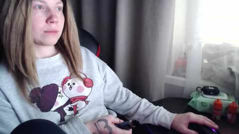 I have new photos come and see with love Molly online show from 10-22-25, 11:10