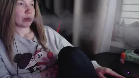 I have new photos come and see with love Molly online show from 10-25-25, 07:05