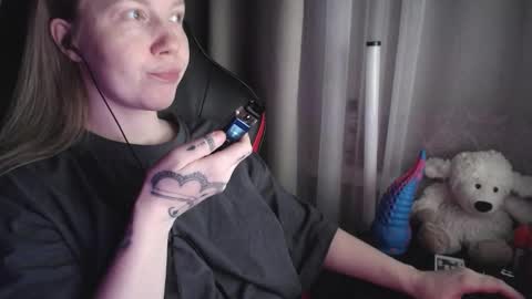 I have new photos come and see with love Molly online show from 02-02-26, 03:27