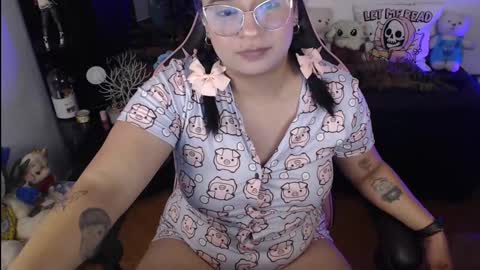 Molly online show from 01-15-25, 02:27