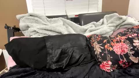 molly_theslut online show from 11-06-25, 08:59