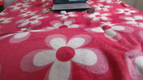 Molly And Brad online show from 12-21-25, 07:10