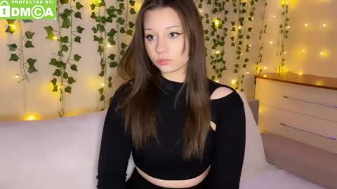 Molly online show from 04-22-26, 12:07