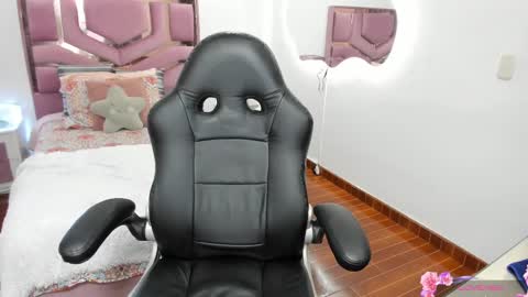 Molly  online show from 02-17-25, 06:26