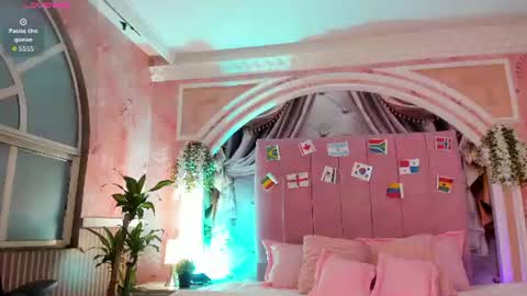 MollyDoll online show from 06-24-26, 11:42