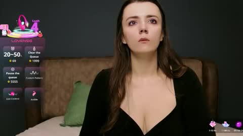 Molly online show from 04-07-26, 09:48