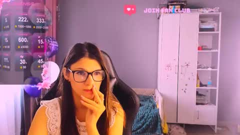  KIRA  online show from 10-29-25, 06:37