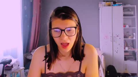  KIRA  online show from 05-29-26, 05:27