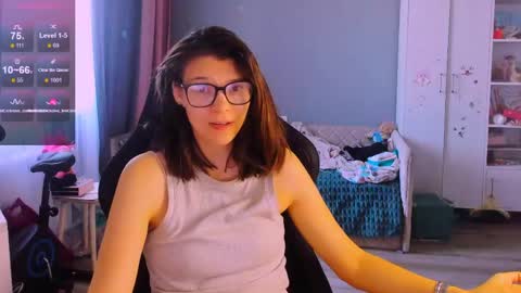 Snapshot of mollylollipop20 chatting on 06-04-26, 03:45 KIRA online show from 06-04-26, 03:45