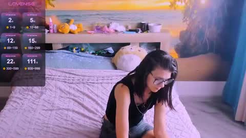  KIRA  online show from 06-25-26, 02:33