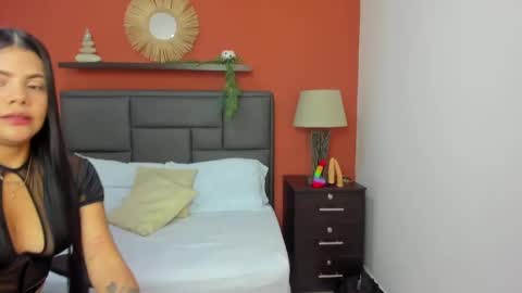 Snapshot of mollylove_ chatting on 09-30-25, 11:48 mollylove_ online show from 09-30-25, 11:48