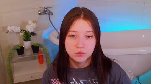 Molly online show from 03-03-26, 10:10