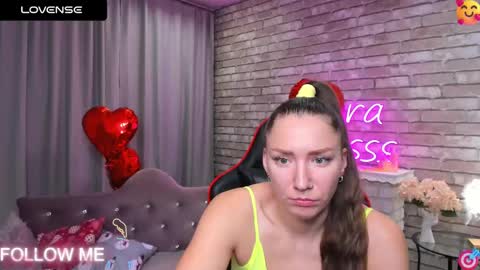 Snapshot of mollynay chatting on 02-19-25, 03:28 hi im Molly heregreat boobs big heart warm pussy online show from 02-19-25, 03:28