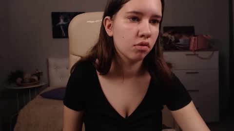 Molly online show from 11-17-25, 10:32