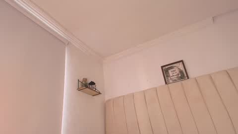 Molly  online show from 01-30-25, 08:31