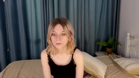 Snapshot of mollysally chatting on 04-03-26, 04:10 mollysally online show from 04-03-26, 04:10