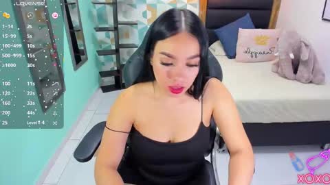 MOLLY online show from 10-28-25, 07:16