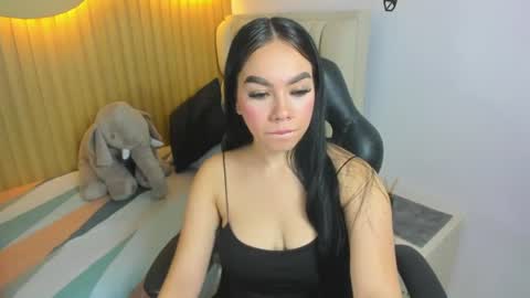 MOLLY online show from 06-30-26, 06:53