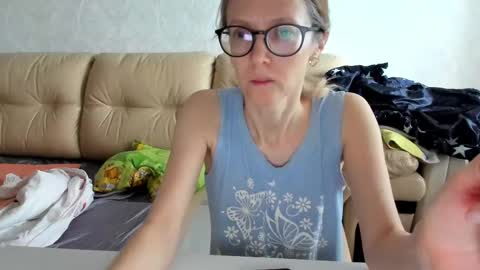 AngelMomm online show from 02-19-25, 05:38