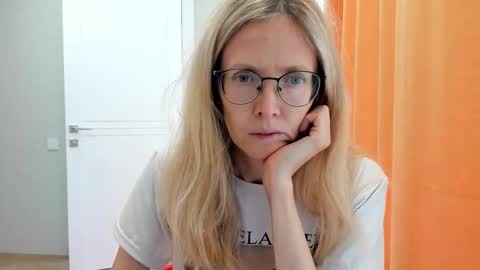 AngelMomm online show from 09-17-25, 06:59