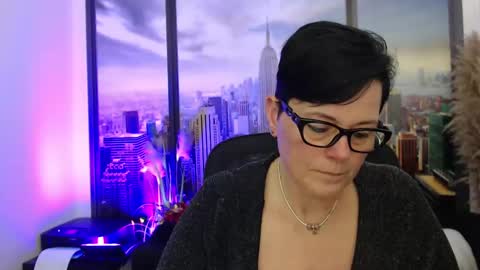 MollySun Nina Randmann online show from 03-11-25, 07:25