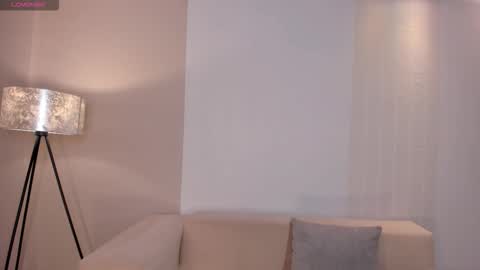 Molly Sunders online show from 10-11-25, 12:26