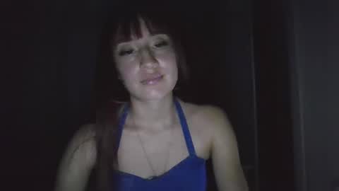 Snapshot of mollywalter chatting on 10-07-25, 05:15 mollywalter online show from 10-07-25, 05:15