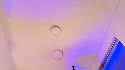 mollywoodd online show from 12-17-25, 10:27