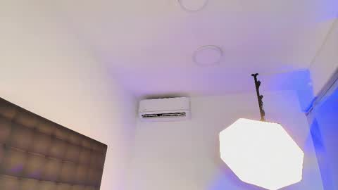 mollywoodd online show from 02-12-26, 03:40