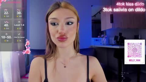 Molly online show from 02-28-25, 10:30