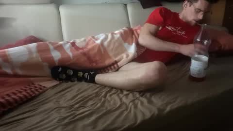 Snapshot of molnaratti14 chatting on 01-13-25, 11:52 Oszkr online show from 01-13-25, 11:52