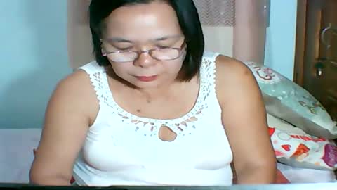 mombastic55 online show from 05-23-26, 10:08