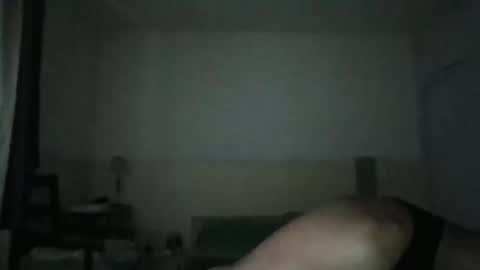 Snapshot of moment71200 chatting on 11-26-25, 01:34 moment71200 online show from 11-26-25, 01:34