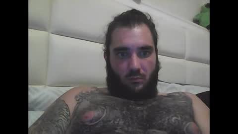 Snapshot of mommabearanpoppabear850 chatting on 09-27-25, 05:45 mommabearanpoppabear850 online show from 09-27-25, 05:45