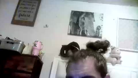 Snapshot of mommabearanpoppabear850 chatting on 10-10-25, 10:31 mommabearanpoppabear850 online show from 10-10-25, 10:31