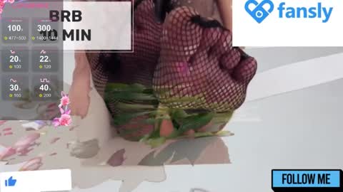 Mommy online show from 12-05-24, 02:09