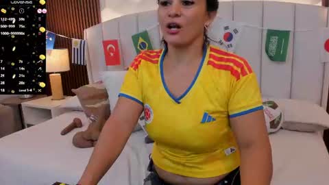 Snapshot of mommy_naughty_ chatting on 06-23-26, 10:46 Letty Smith online show from 06-23-26, 10:46