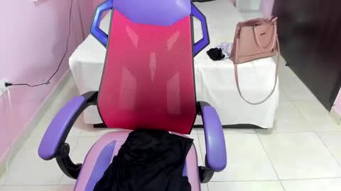 Snapshot of mommy_whore_slut chatting on 03-12-25, 11:42 call me slut online show from 03-12-25, 11:42