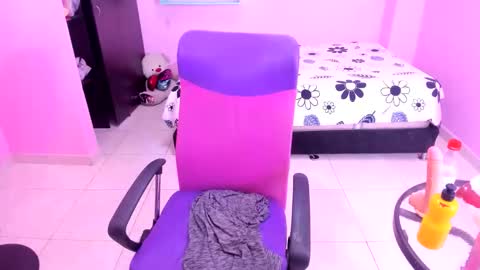 Snapshot of mommy_whore_slut chatting on 10-04-25, 08:51 call me slut online show from 10-04-25, 08:51