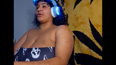 Mommy bubbles online show from 03-01-26, 02:24